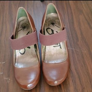OTBT Brown Mary Jane Heels Size  8